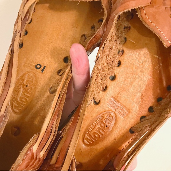 Vintage • Mongas Artisanal Leather Braided Sandals in Brown - Picture 5 of 8